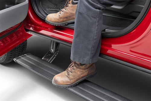 AMP Research 22-24 Chevrolet/GMC Silverado/Sierra 1500 CC & 2024 2500/3500HD CC PowerStep Vision