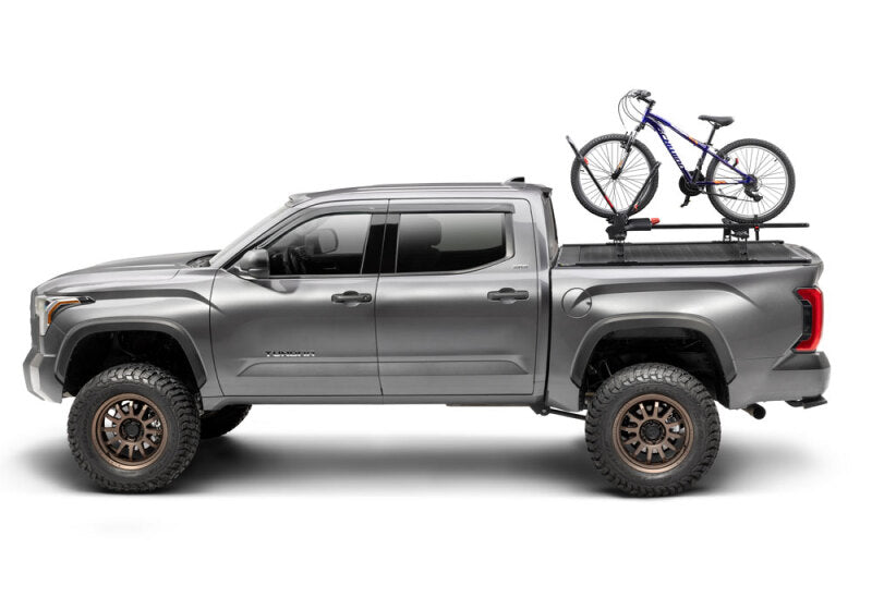 Retrax 2007-2020 Toyota Tundra CrewMax 5.5ft Bed RetraxPRO XR with Deck Rail System