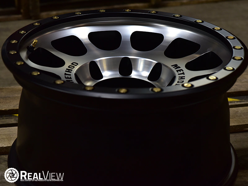 Method MR305 NV 17x8.5 25mm Offset 6x5.5 108mm CB Machined/Black Street Loc Wheel